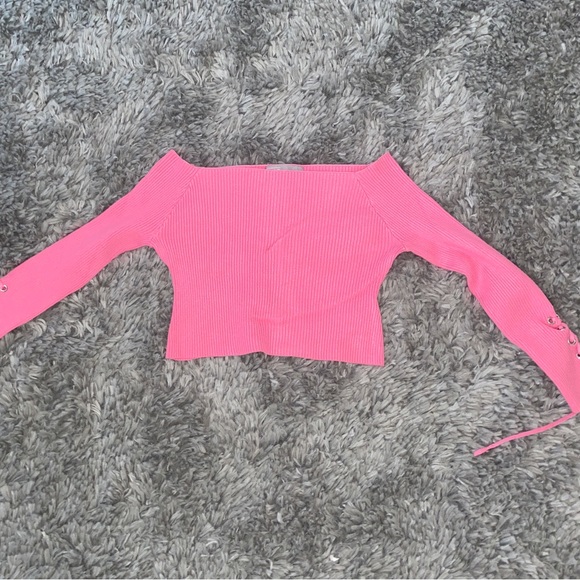 Pink Cropped Sweater - Picture 1 of 2